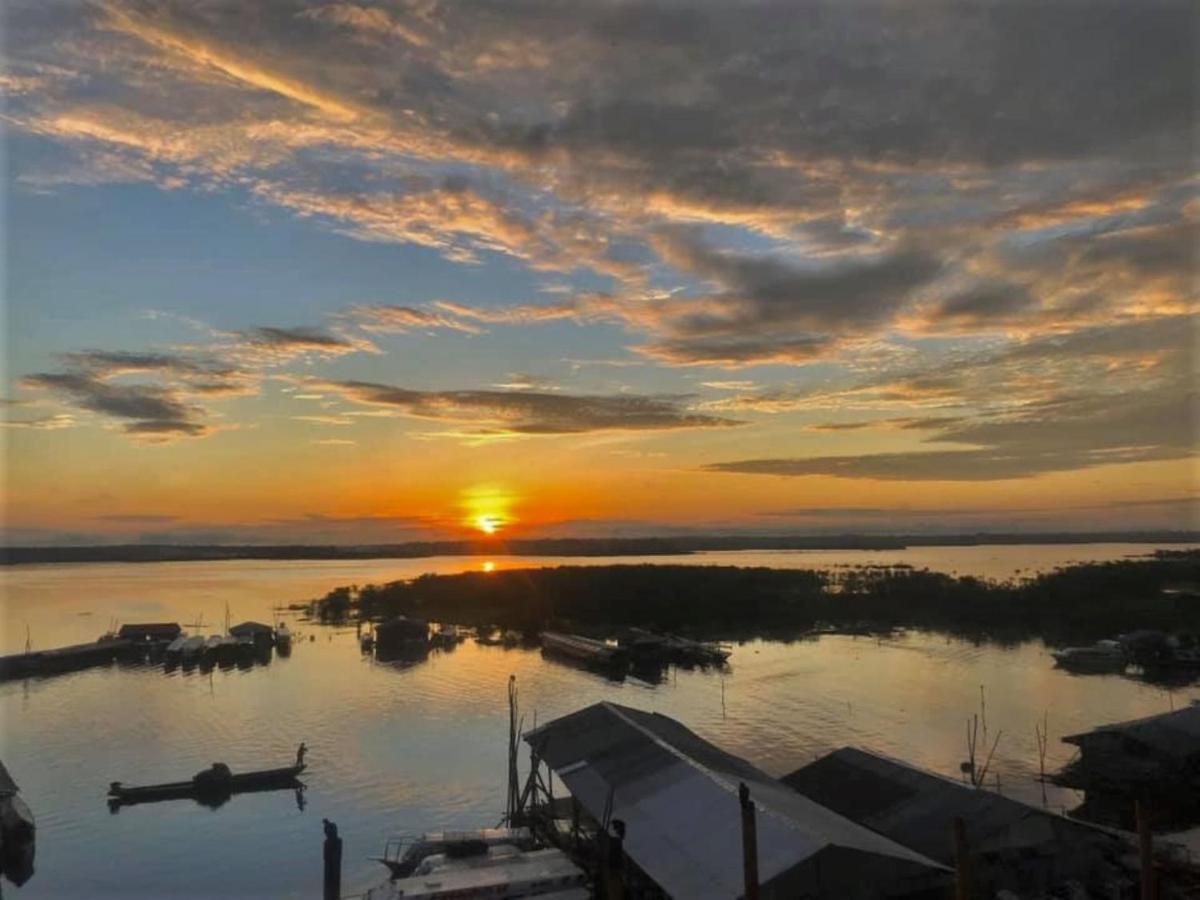 Amazon Dream Hostel With Ac And Starlink Iquitos Zewnętrze zdjęcie